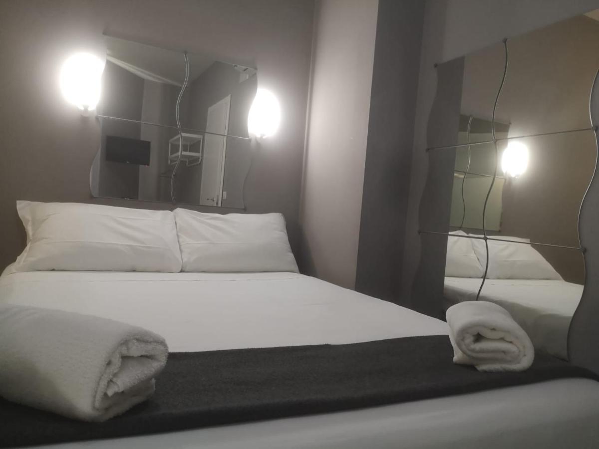 Living Bed And Breakfast Касория Екстериор снимка