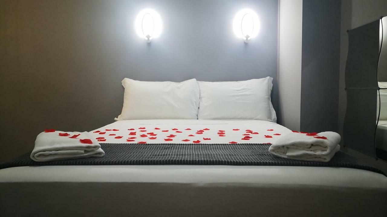 Living Bed And Breakfast Касория Екстериор снимка